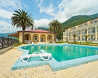 Отель Лазурный берег (Абхазия)