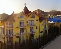 Отель Лазурный (Феодосия)