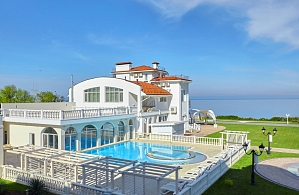 Фотографии объекта
							Отель «Превысоковъ» Песчаное, Крым