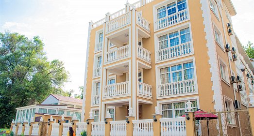 Отель Золотой Лев Феодосия - официальный сайт