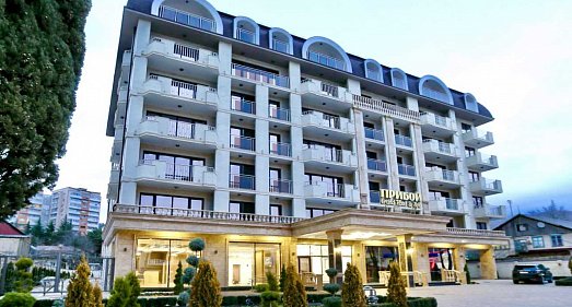 Отель Гранд Отель Прибой Лазаревское - официальный сайт