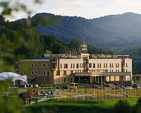 Отель Алтай Палас (Алтайский край)