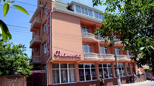 Отель Фламинго Алушта - официальный сайт