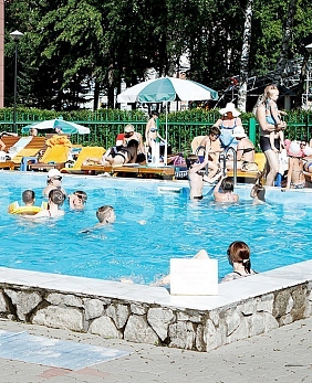 Санатории Белокурихи с бассейном